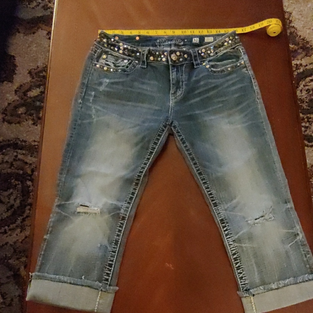 Super blingy miss me cuffed capri distressed blown